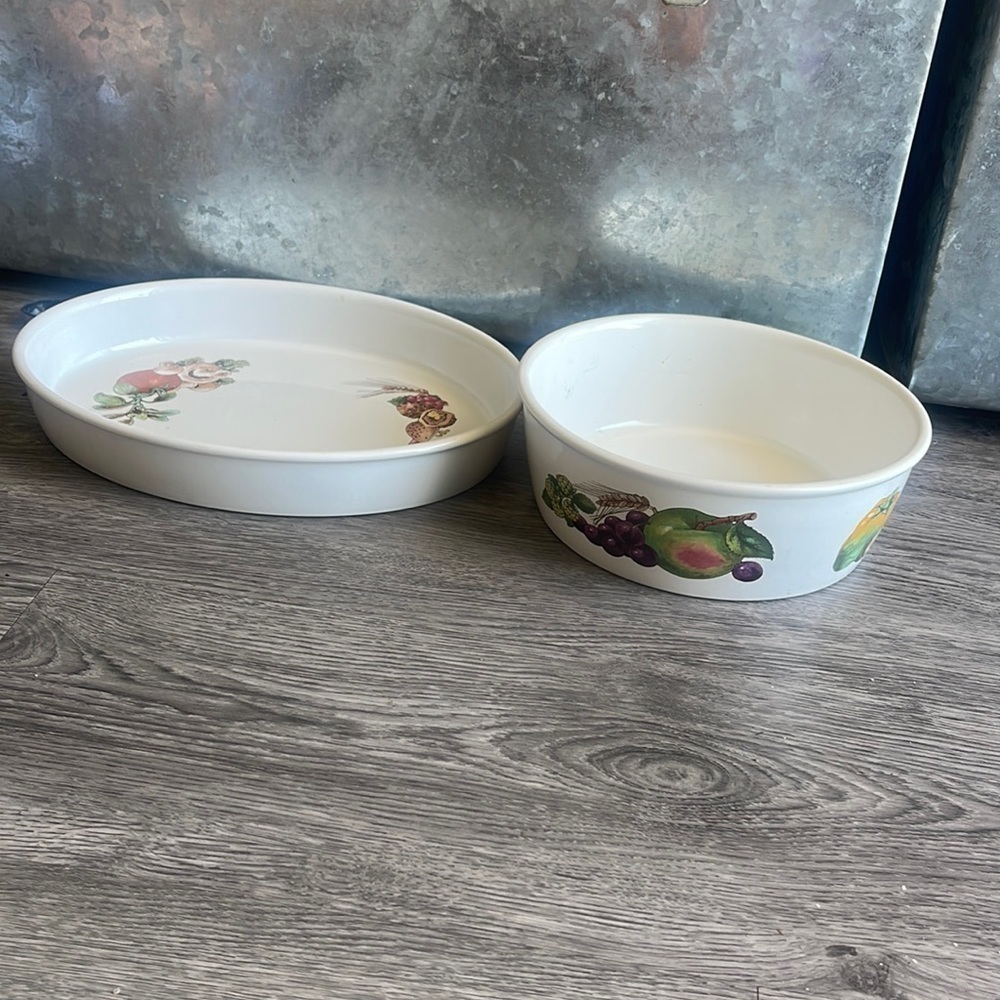 Wedgwood vintage two piece casserole set